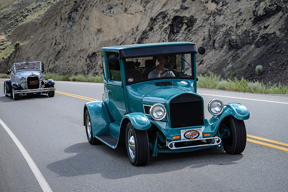 Cache Cr Classic Cars June 2015-16